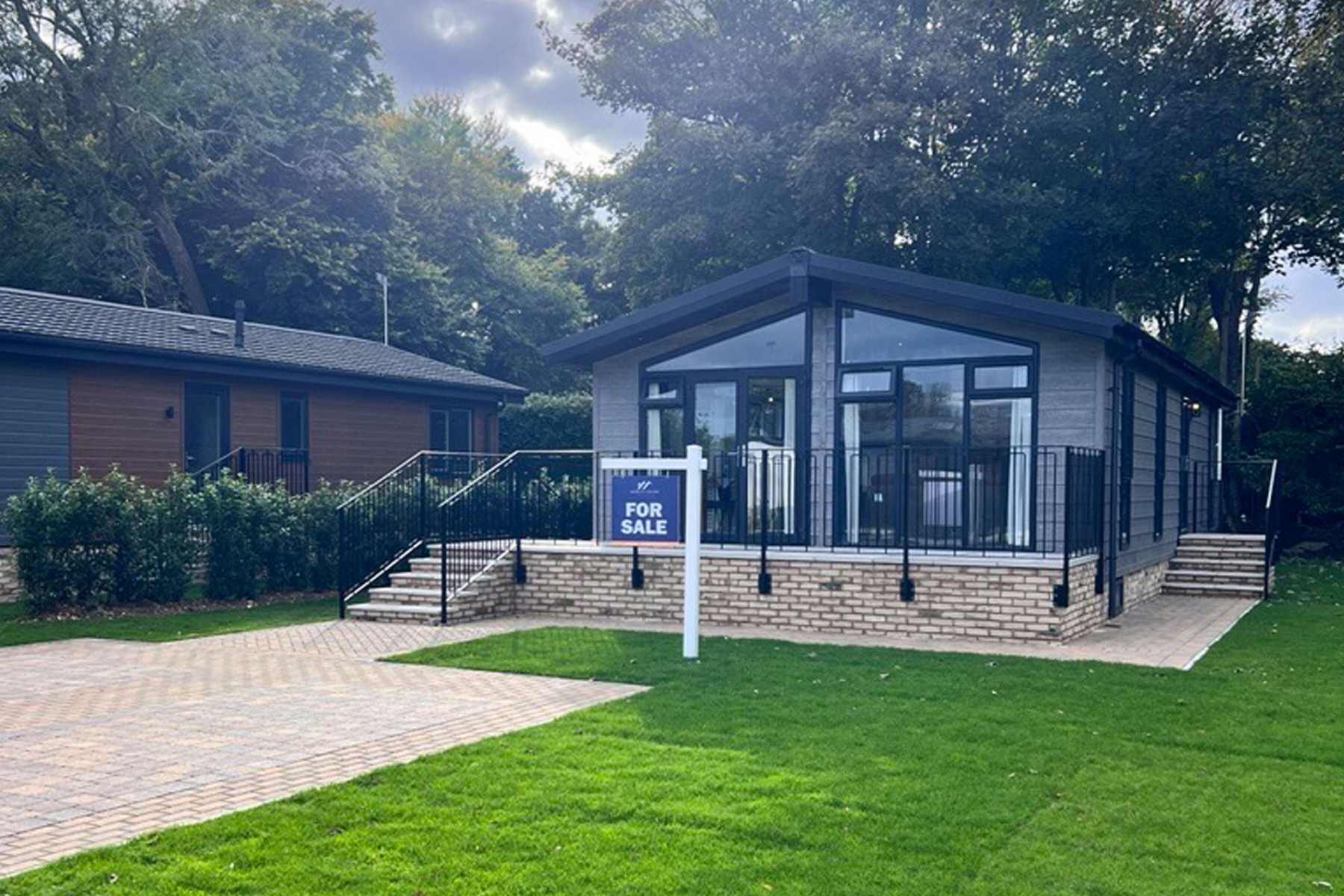 Open weekend park home 4