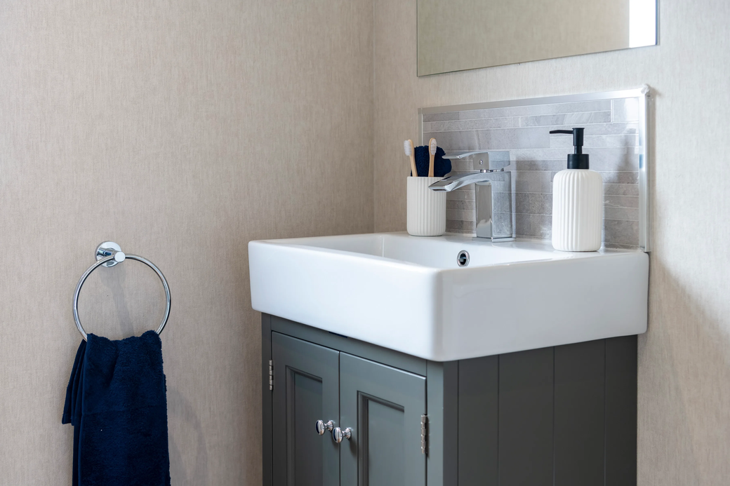 Omar Colorado Vanity unit