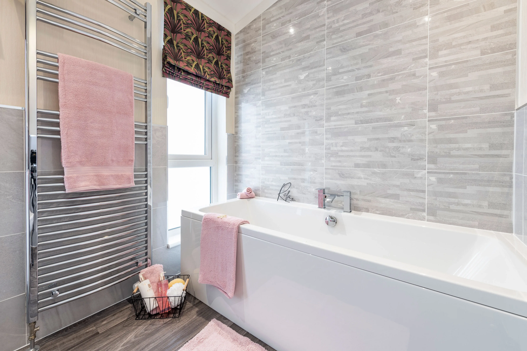 Omar Ikon Bathroom WEBP