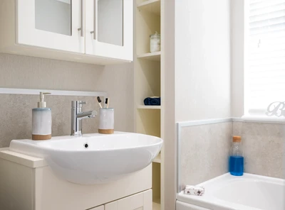 Omar Middleton Bathroom