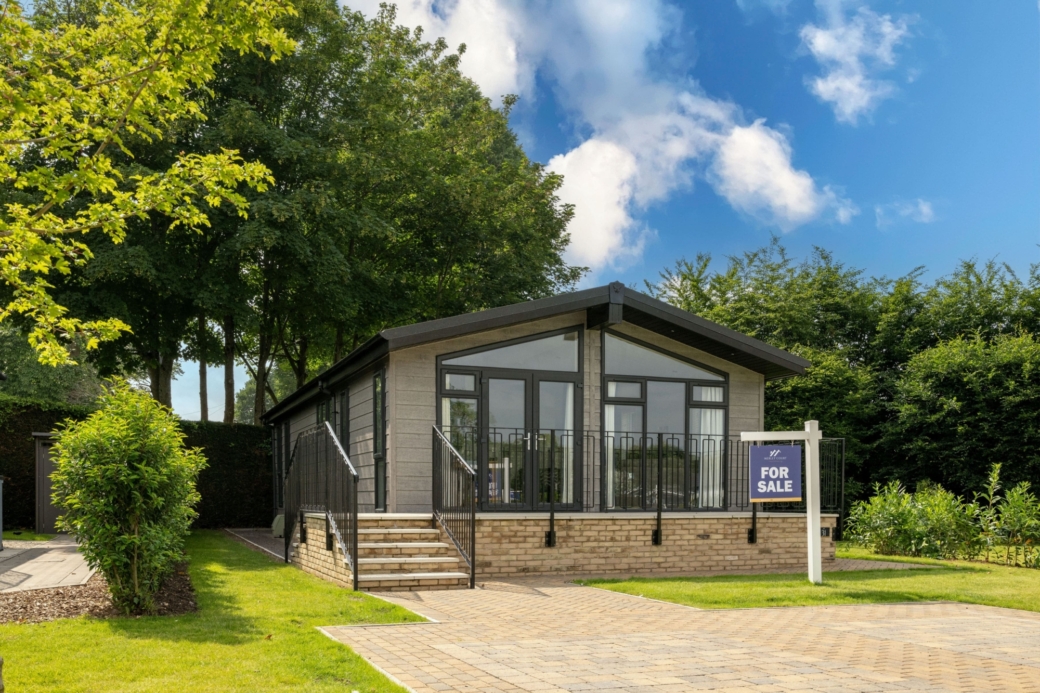 Pathfinder Tuscany Exterior July 2025 min