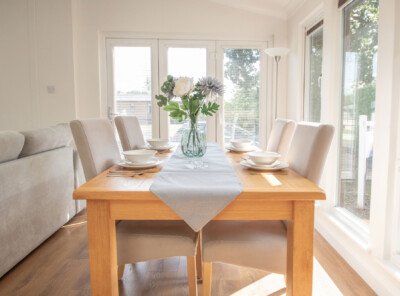 Willerby Acorn Dining2
