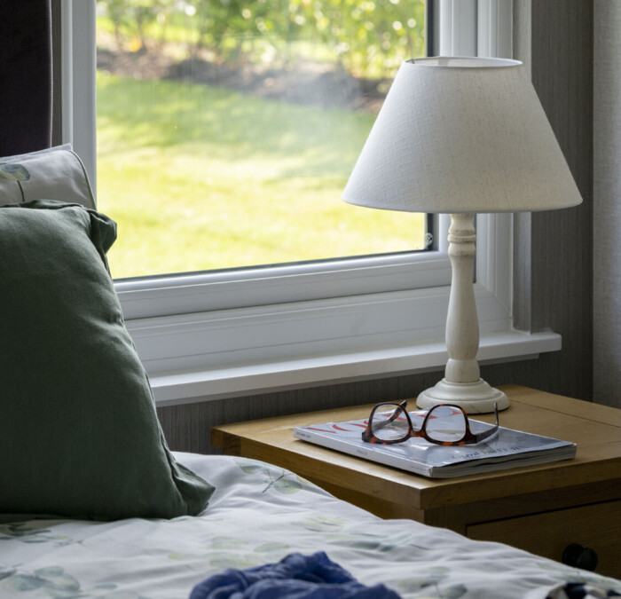 Bedside table feature Square